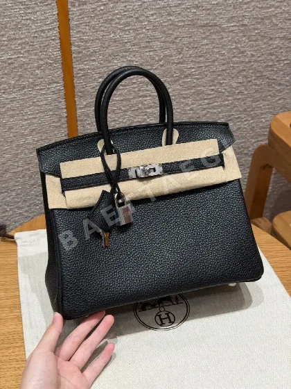 에르메스 버킨 25 블랙 토고 가죽 가방 144437