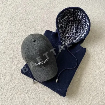 셀린느 BEEE 자수 베이스볼 캡 83117