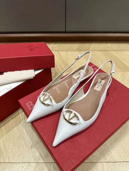발렌티노 키튼 힐 오픈 백 샌들 24581
