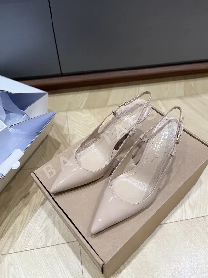 디올 펄 힐 신발 8621