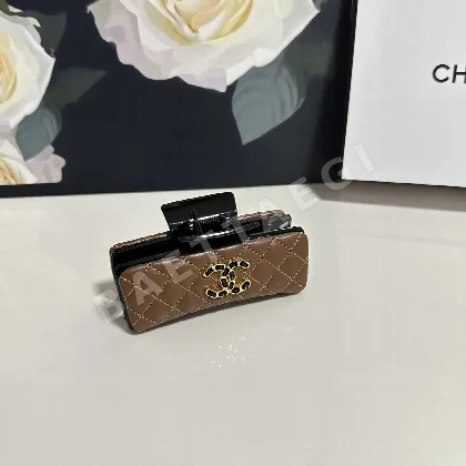 샤넬 빈티지 모노그램 헤어클립 183616