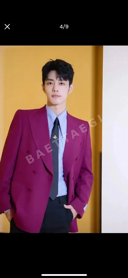 디올 금색 벌 자수 실크 넥타이 111937