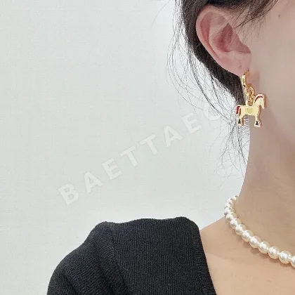 에르메스 로즈골드 포니 모티브 에나멜 귀걸이 69953