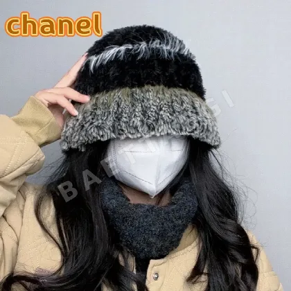 샤넬 플러시 스트라이프 니트 모자 185590