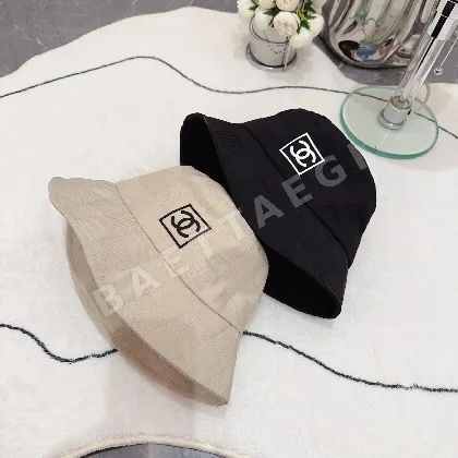 샤넬 빈티지 체크 엠보 버킷 햇 82733