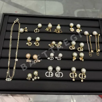 디올 귀걸이 60778