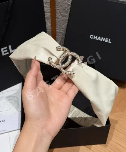 샤넬 진주 더블 C 램스킨 주름 허리 벨트 176997