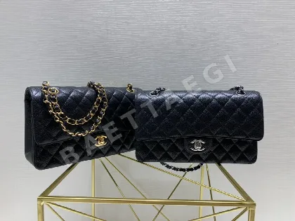 샤넬 생 어피 가죽 은색 버클 가방 136279
