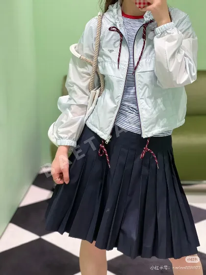 프라다 리사이클 나일론 여성 자켓 114825
