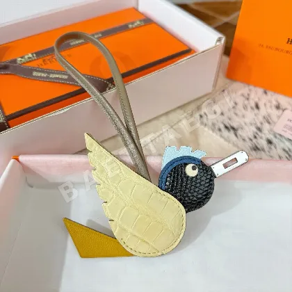 에르메스 크로커다일 버드 참 키링 124439
