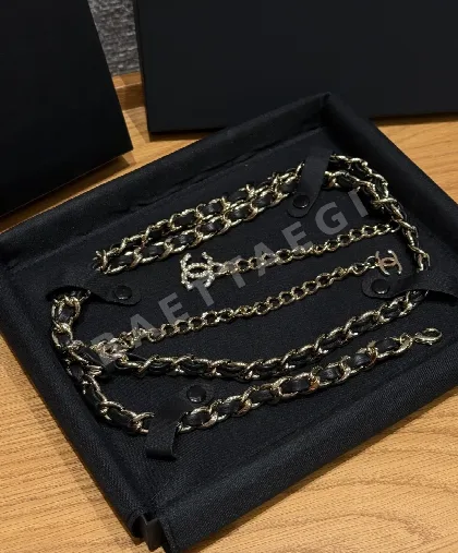 샤넬 더블 C 로고 메탈 체인 벨트 177352
