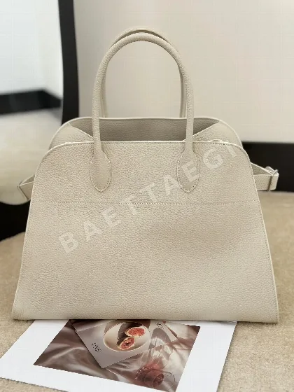 더로우 마고 페블드 가죽 핸드백 8818 L8818 L
