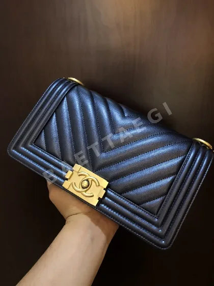 샤넬 르보이 라지 V 오리지널 카프 가방 35057