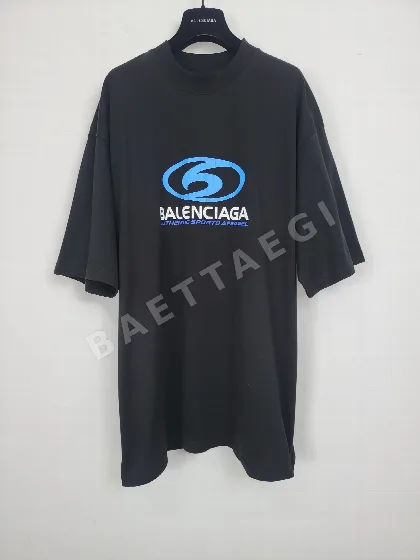 발렌시아가 서핑 프린트 반팔 티셔츠