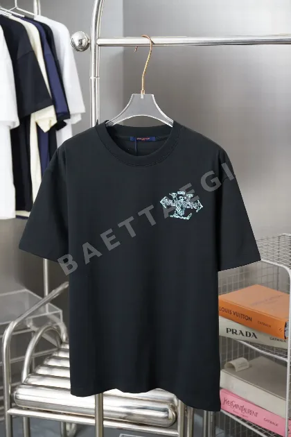 루이비통 LV 자수 반팔 티셔츠 48783