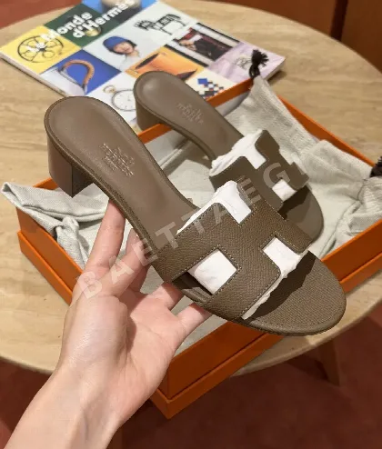 에르메스 오아시스 샌들 calfskin H 컷아웃 189080