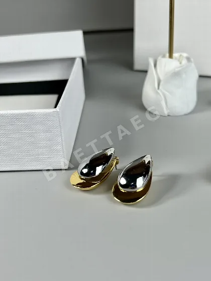 셀린느 티어드롭 귀걸이 69488