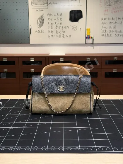 샤넬 26a 체인 바게트 가방 143454