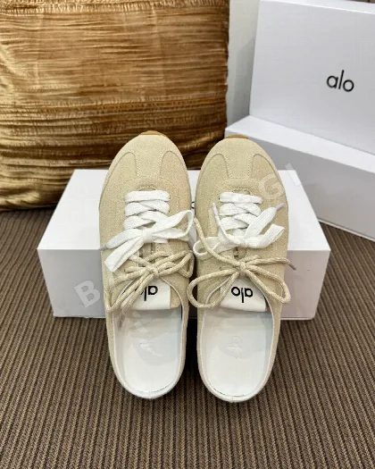 알로 레트로 스웨이드 뮬 트레이닝 슈즈 102384