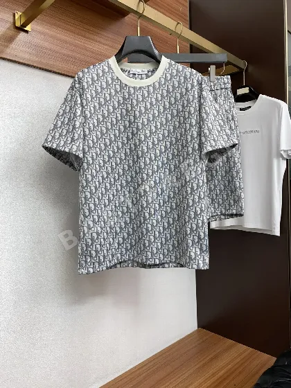 디올 꽃무늬 반팔 티셔츠 47547