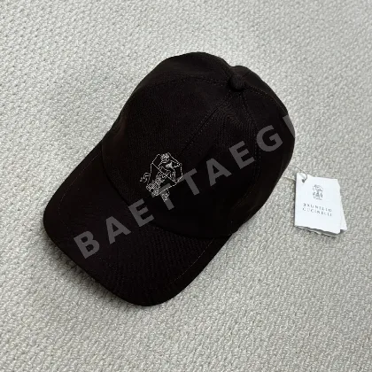 브루넬로쿠치넬리 가죽 버클 야구모자 118647