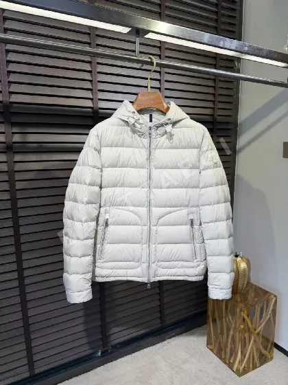 몽클레르 세스트리에 후드 쇼트 다운 자켓  M99805