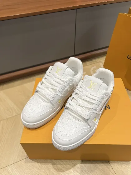 루이비통 LV 26 데님 컬러 트레이너 신발 95209