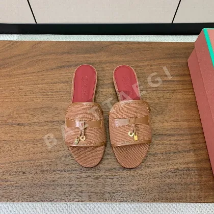 로로피아나 컬러 블록 린넨 가죽 샌들 147238