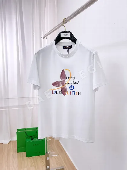 루이비통 크루넥 반팔 셔츠 135540
