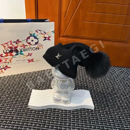루이비통 폼폼 비니 모자 79097
