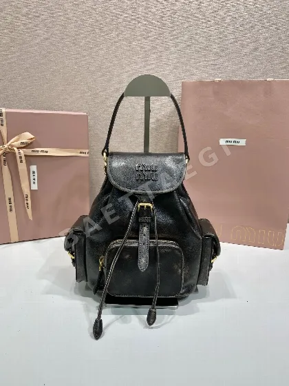 미우미우 스몰 빈티지 램스킨 백팩 5BZ043