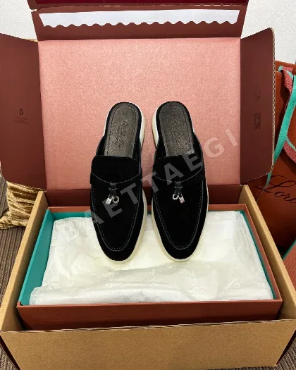 로로피아나 클래식 이탈리안 가죽 로퍼 144124