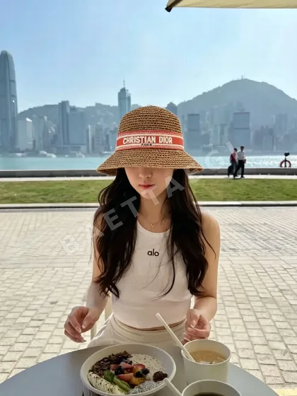 디올 부티크 자수 L자 로고 버킷 햇 119980