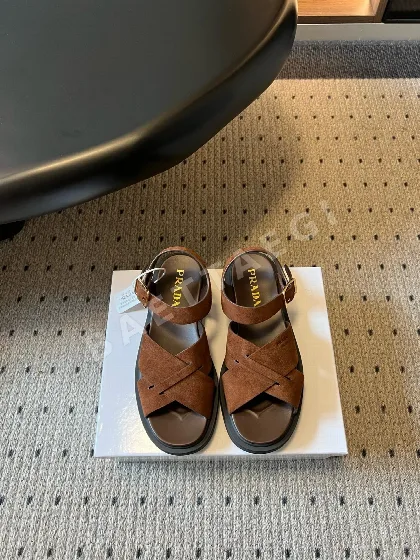 프라다 크로스스트랩 샌들 99561