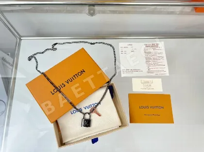 루이비통 LV 패드락 목걸이 64043