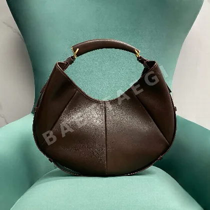생로랑 몽바사 크루아상 미디엄 가방 841697