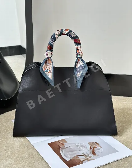 더로우 마르구 새들 가죽 핸드백 75974
