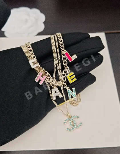 샤넬 멀티 레이어 컬러풀 레터 목걸이 13168180