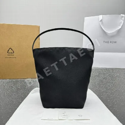더로우 블랙 캔버스 버킷백 133384