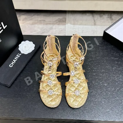 샤넬 카멜리아 진주장식 청키힐 샌들 151647