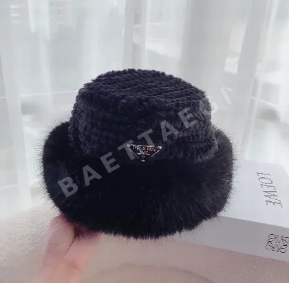 프라다 밍크 퍼 귀덮개 어부모자 84781