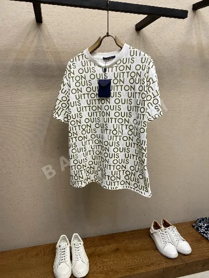 루이비통 Ouis 프린트 반팔 티셔츠 48491