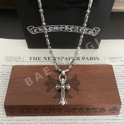 크롬하츠 클래식 레트로 크로스 목걸이 126973