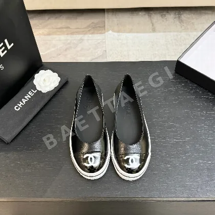 샤넬 레이스업 플랫 신발 98826