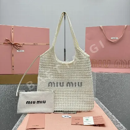 미우미우 린넨 비치백 68233