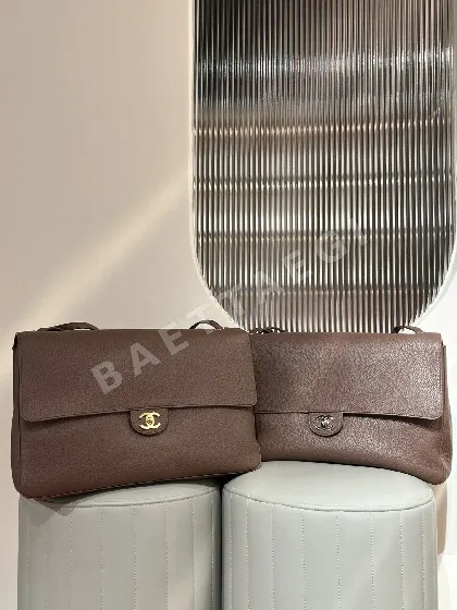 샤넬 지존 맥시 플랩 백(Grained Calfskin, AS6233  136461