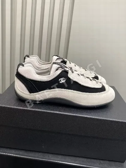 샤넬 컬러 블록 베이스볼 트레이닝 슈즈 132666