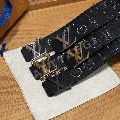 루이비통 디멘션 로커빌리 스터드 40mm 리버서블 벨트 172714