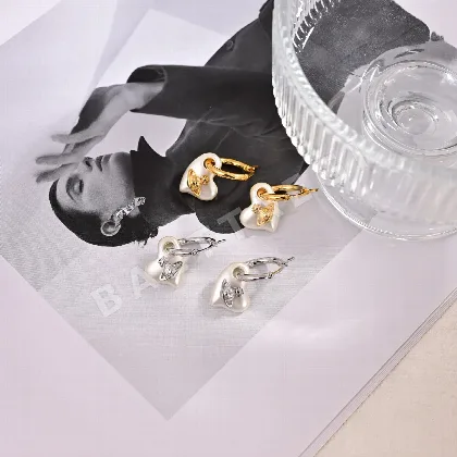 비비안웨스트우드 귀걸이 65100 Vivienne Westwood Earrings