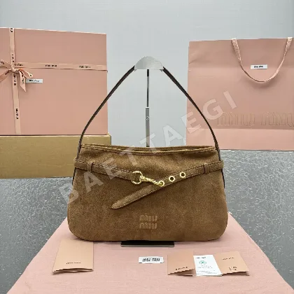 미우미우 아벤투라 빈티지 레더 숄더백 68315